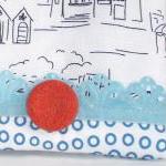 Beach pouch - White and blu..